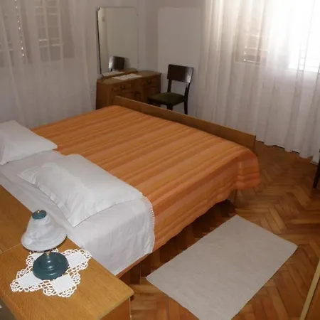 Apartment Danijela - Sea View Splitska